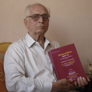 Dr. Prabhakar Apte